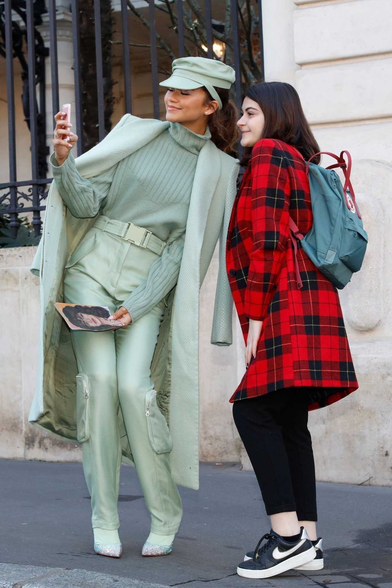 Zendaya in All Green Leaves Her Hotel in Paris 02/27/2019 – celebsla.com1250 x 1876