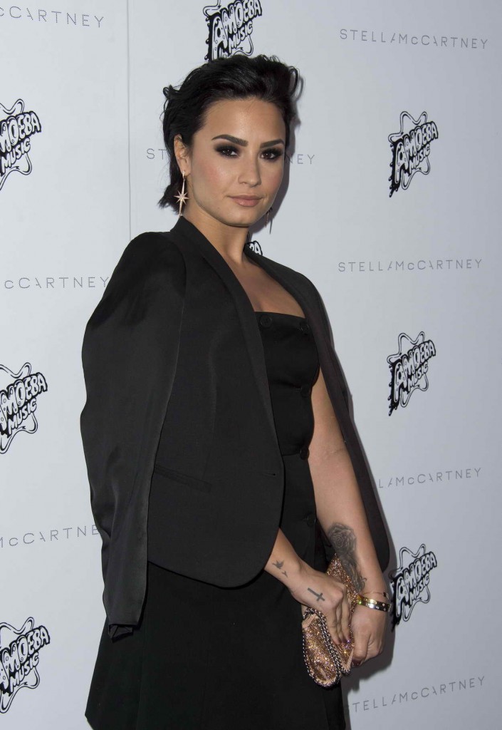 Demi Lovato at Stella McCartney Autumn 2016 Presentation in Los Angeles 01/12/2016-2