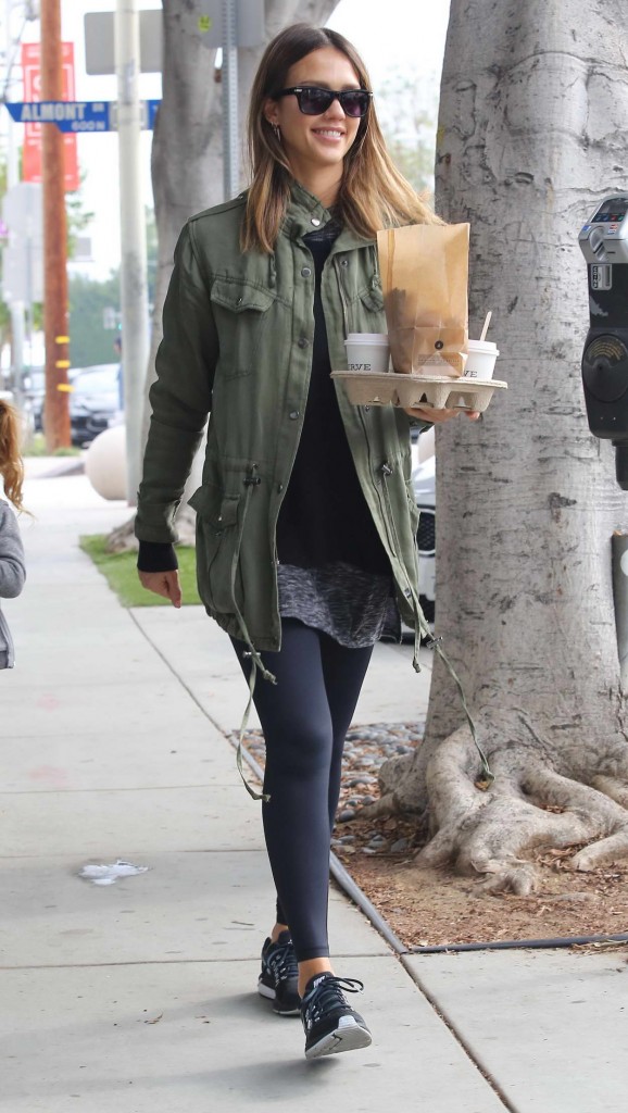 Jessica Alba Out in West Hollywood 01/23/2016-2