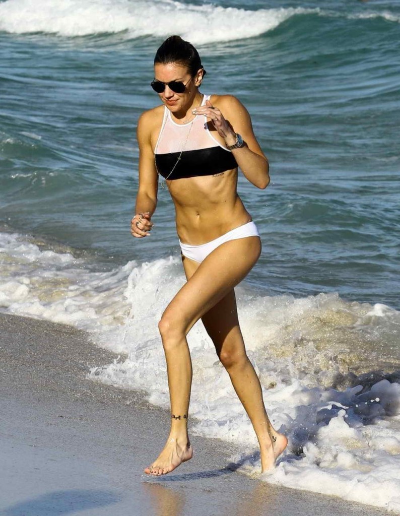 Katie Cassidy in Bikini at the Beach in Miami 12/31/2015-4