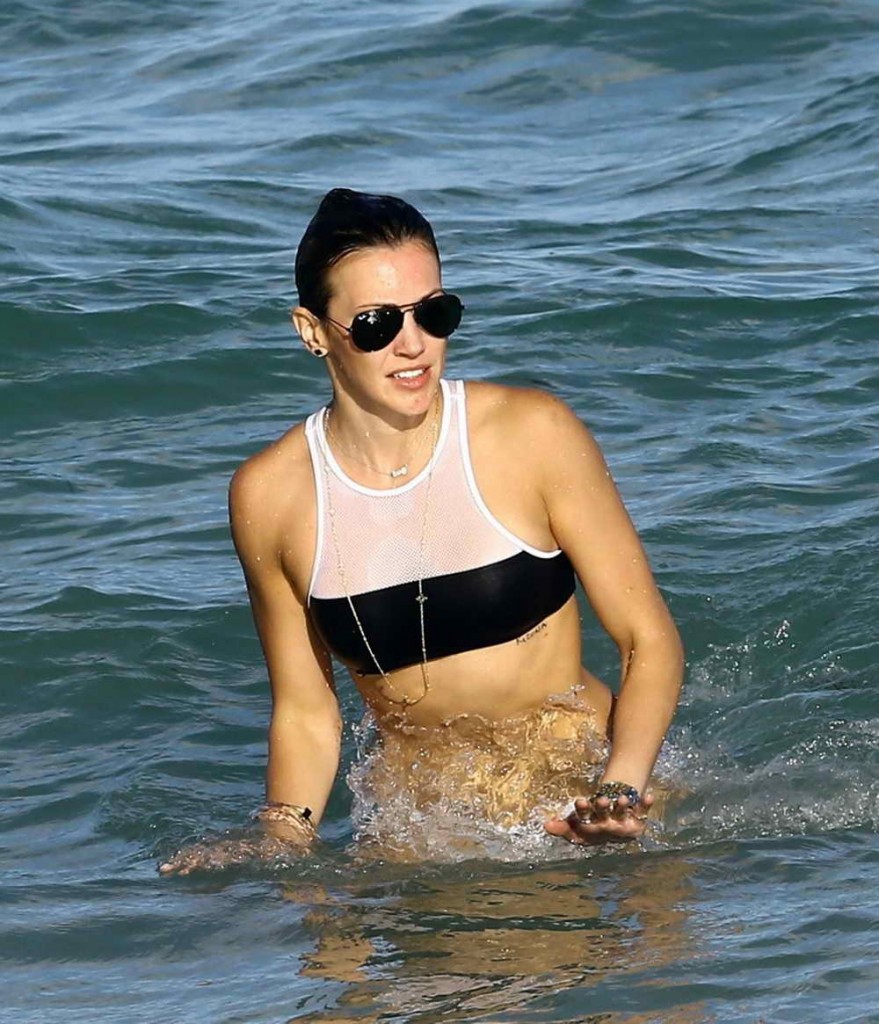 Katie Cassidy in Bikini at the Beach in Miami 12/31/2015-5