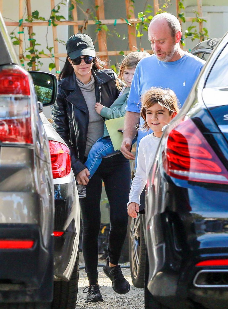Kourtney Kardashian With Her Children Out in Pacific Palisades 01/04/2016-5