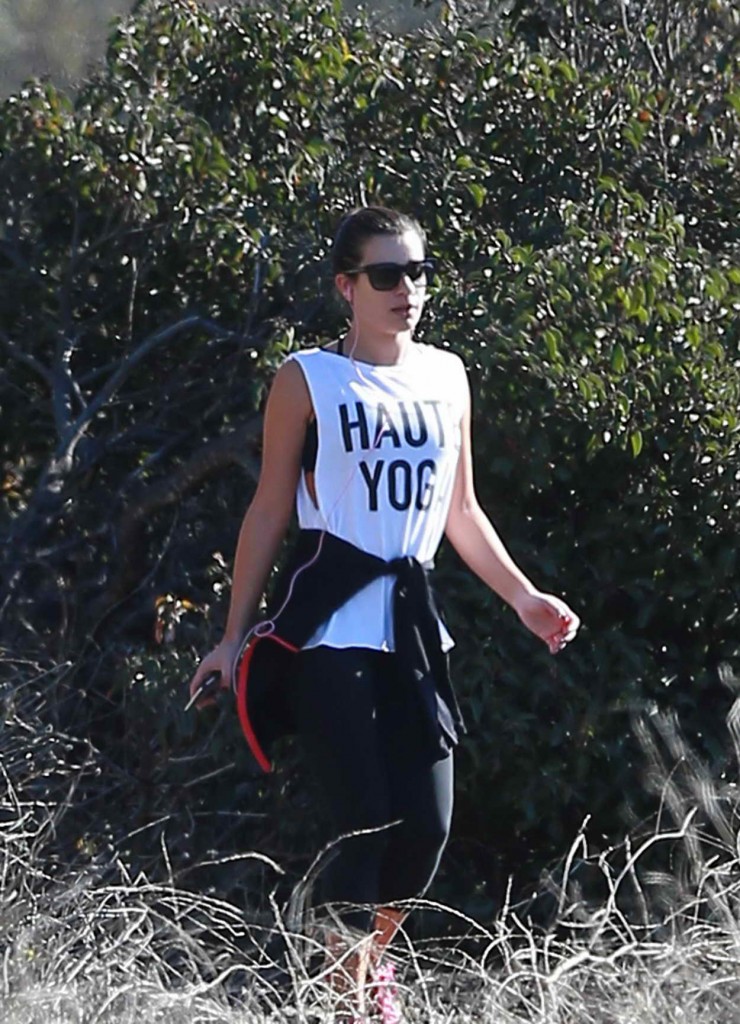 Lea Michele Out for a Hike in Los Angeles 01/08/2016-3