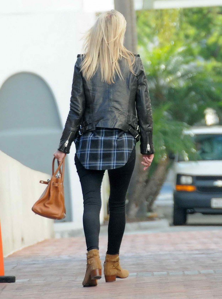 Nicky Hilton Out in Beverly Hills 01/04/2016-5