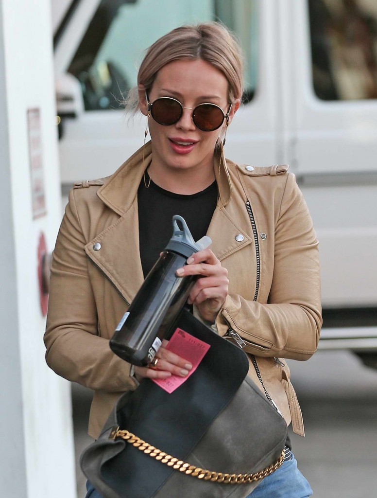 Hilary Duff Leaving a Gym in Los Angeles 02/19/2016-1