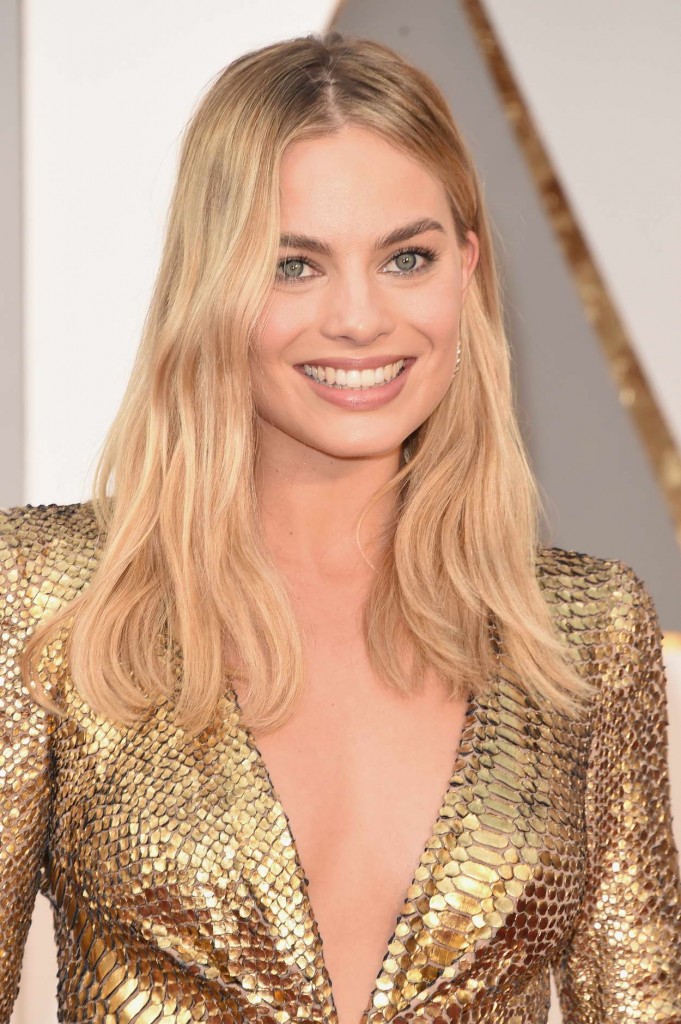 Margot Robbie at 88th Annual Academy Awards in Hollywood 02/28/2016-3
