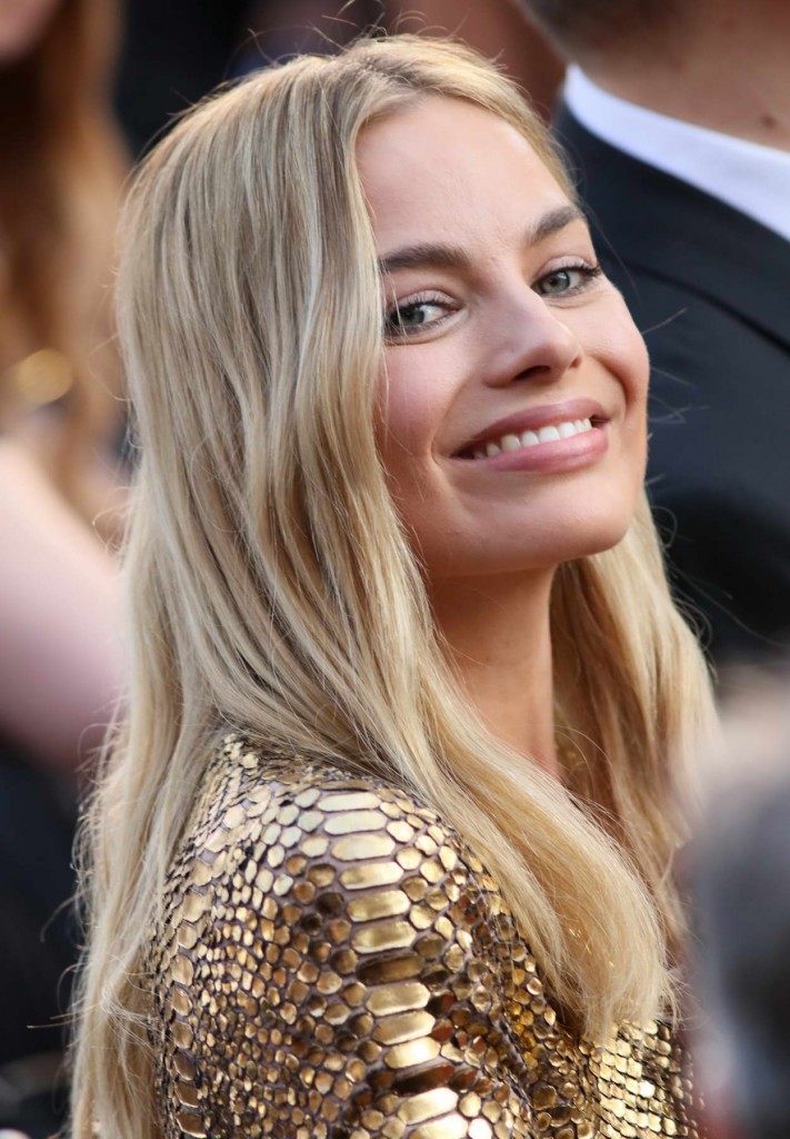 Margot Robbie at 88th Annual Academy Awards in Hollywood 02/28/2016-5
