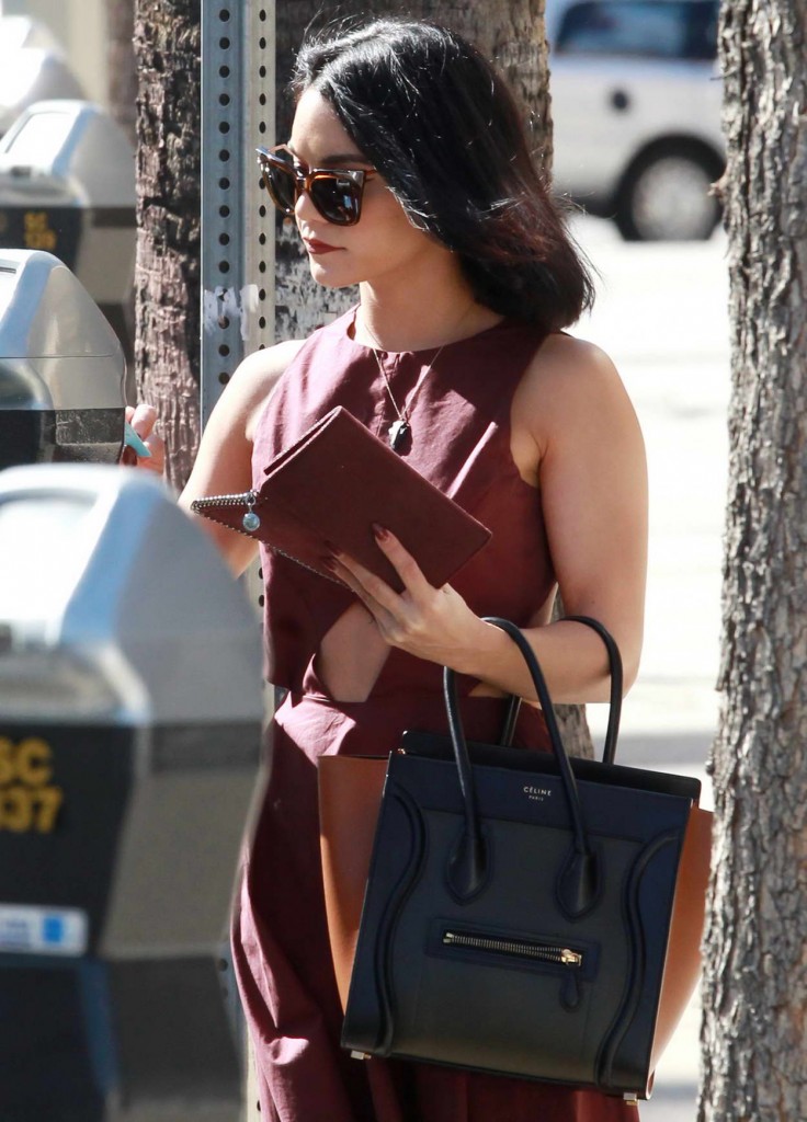 Vanessa Hudgens Getting Fitted for a Dress in Beverly Hills 02/22/2016-2