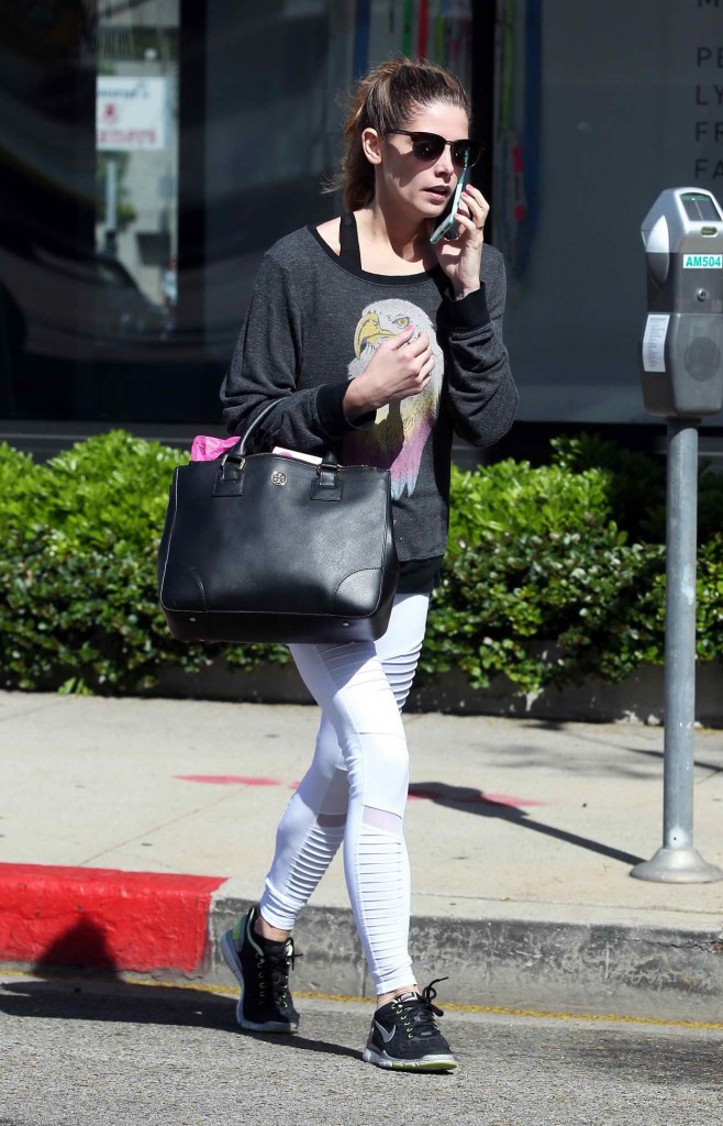 Ashley Greene Shopping in Beverly Hills 03/28/2016-4