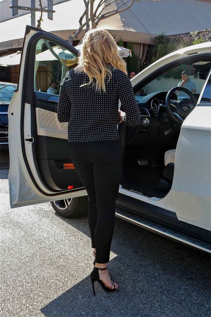 Chloe Grace Moretz Lunch at Il Pastaio in Beverly Hills 03/17/2016-4
