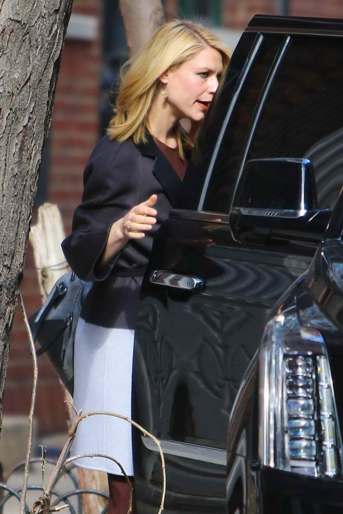Claire Danes Out in New York 03/28/2016-1