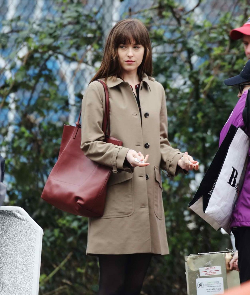 Dakota Johnson on the Set of Fifty Shades Darker in Vancouver 03/02/2016-2