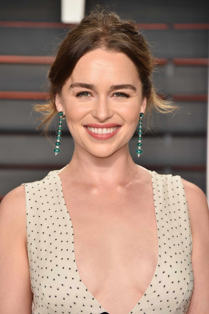 Emilia Clarke at Vanity Fair Oscar Party in Beverly Hills 02/28/2016-4