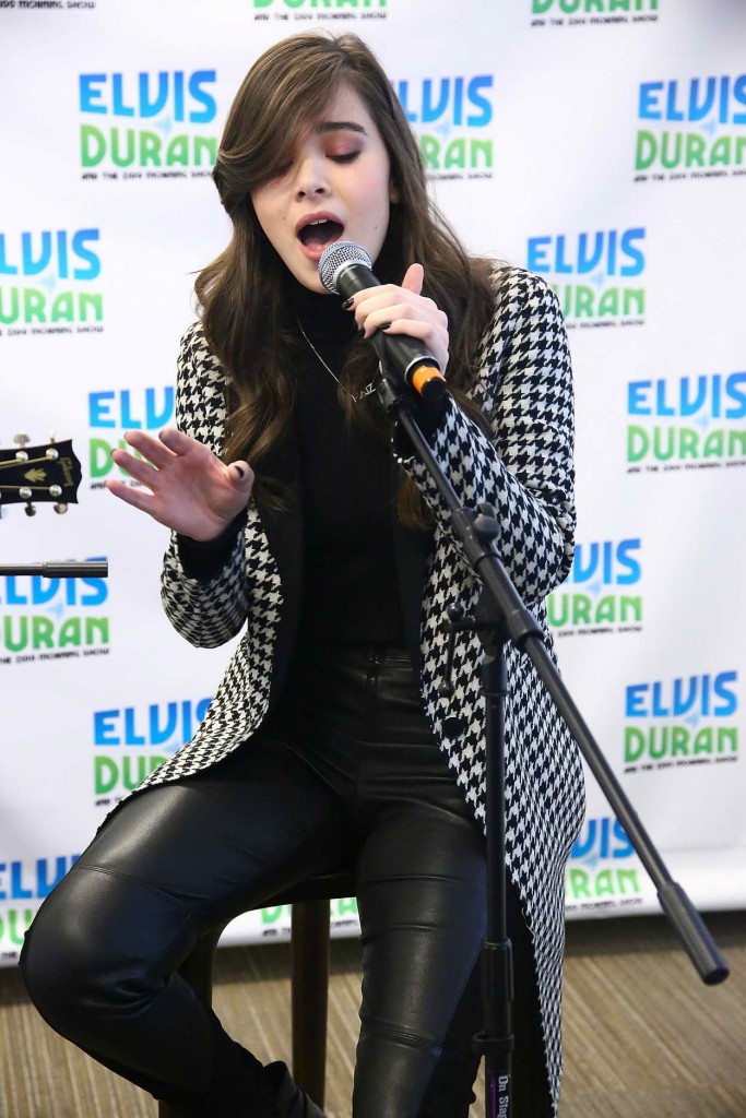 Hailee Steinfeld at the Elvis Duran Z100 Morning Show in NYC 03/03/2016-4