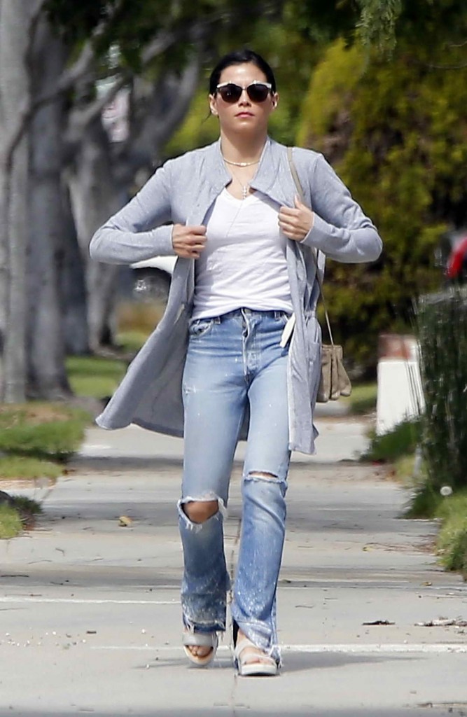 Jenna Dewan Out in LA 03/11/2016-2