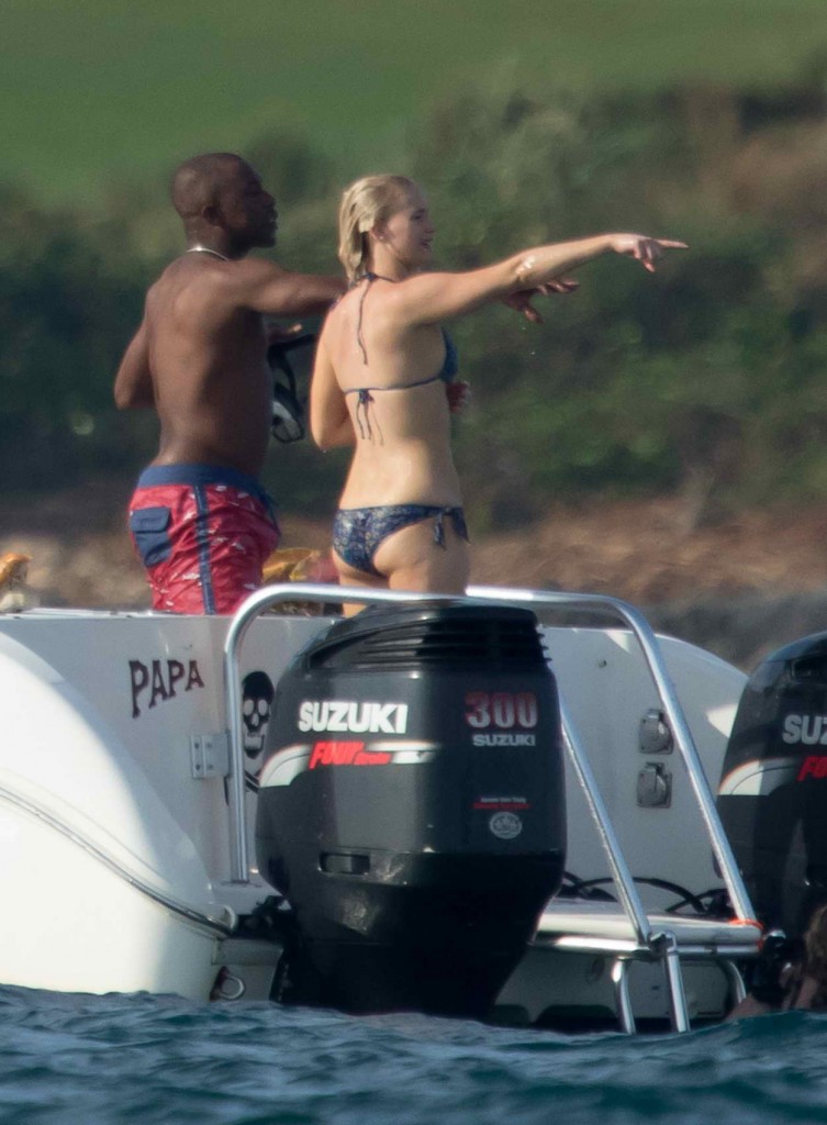 Jennifer Lawrence in Bikini on a Yacht in Bahamas 03/04/2016-2