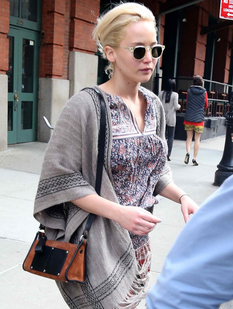 Jennifer Lawrence Out in New York City 03/24/2016-1
