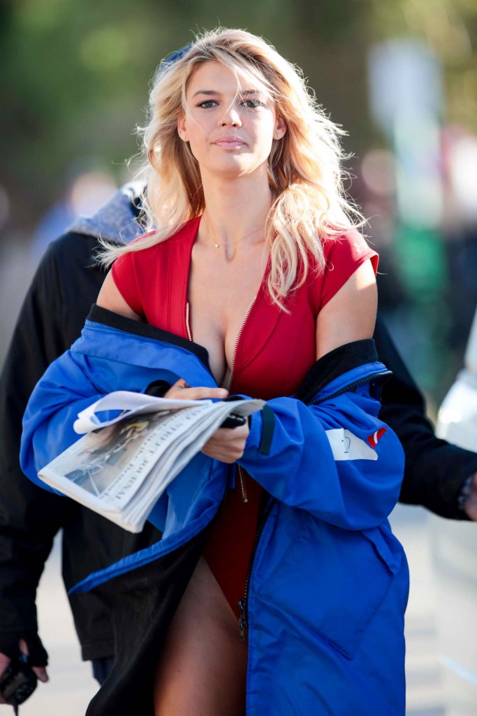 Kelly Rohrbach on the Set of Baywatch in Tybee Island 03/23/2016-3