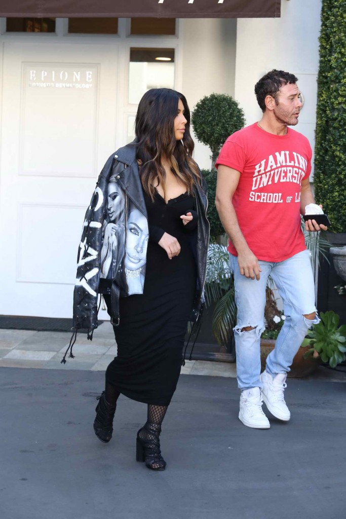Kim Kardashian Leaving Epione in Beverly Hills 03/17/2016-3