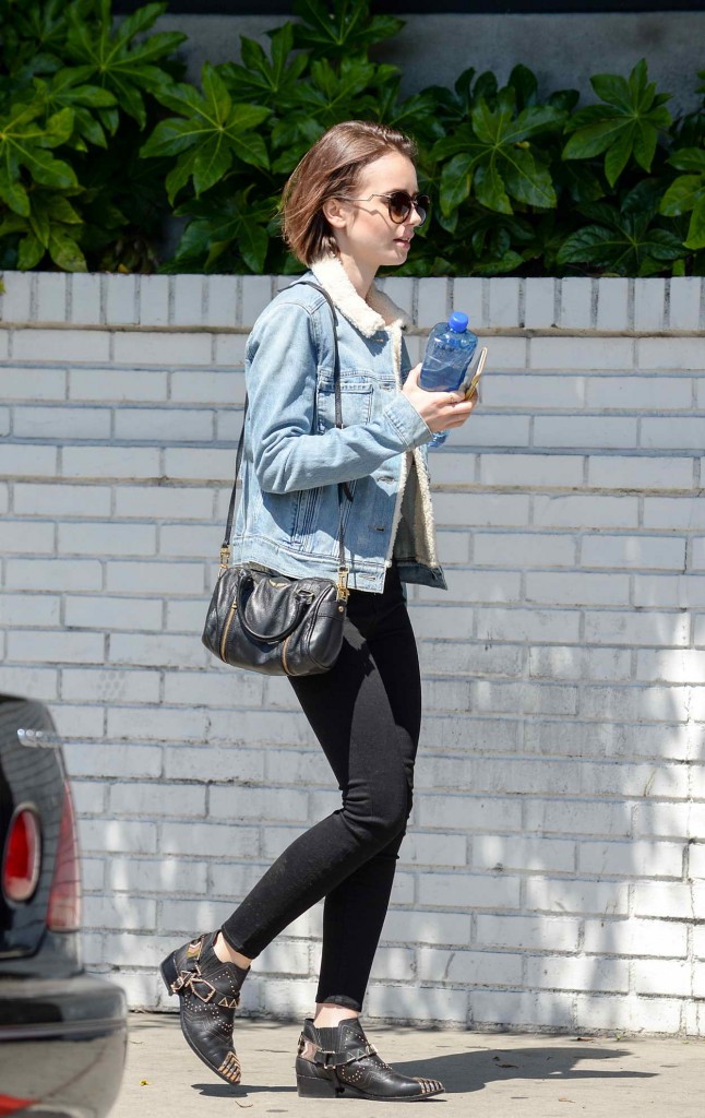 Lily Collins Arriving at Her Hotel in West Hollywood 03/27/2016-3