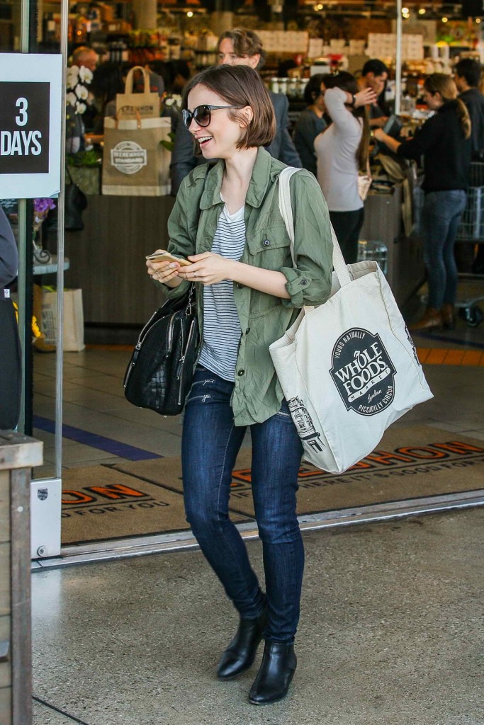Lily Collins Shopping at Erewhon Health Food Store in LA 03/16/2016-4