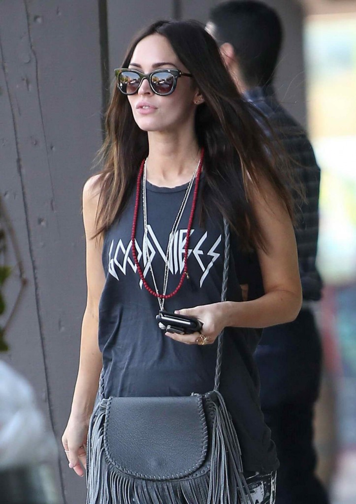 Megan Fox Has Lunch at a Sugar Fish Restaurant 03/02/2016-2