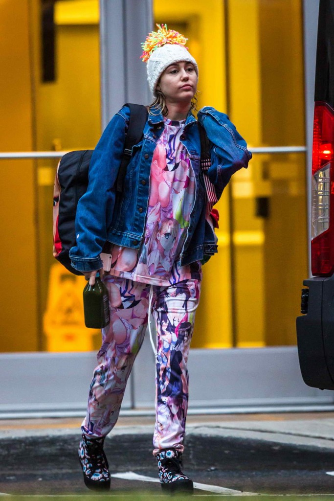 Miley Cyrus Out in New York 03/14/2016-2