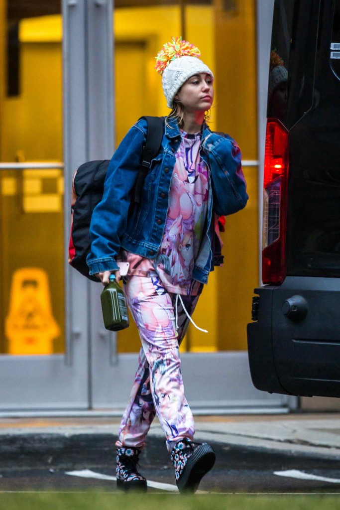 Miley Cyrus Out in New York 03/14/2016-3
