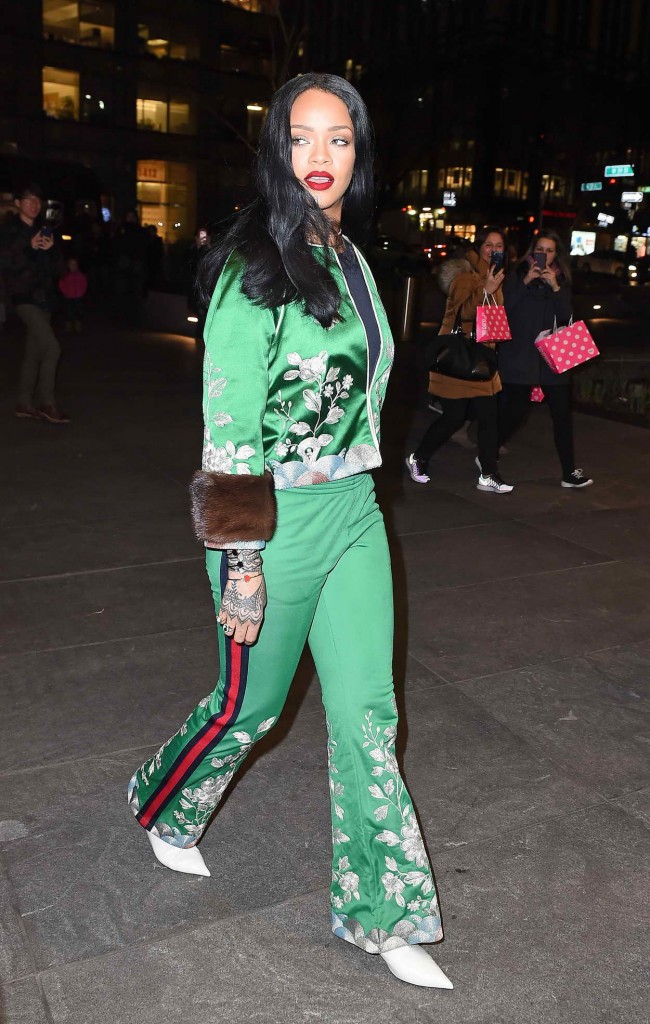 Rihanna Out in New York City 03/28/2016-2