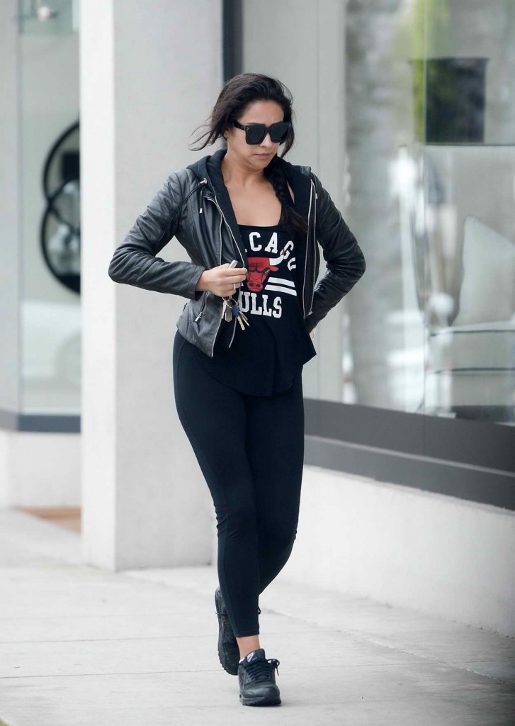 Shay Mitchell Leaves the Gym in Los Angeles 03/05/2016-1
