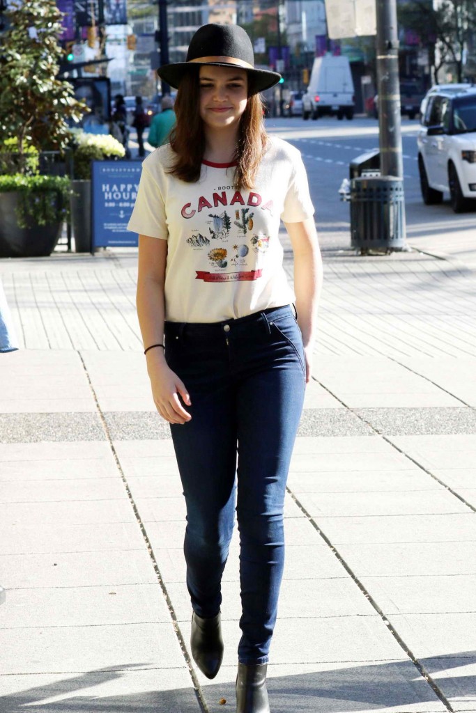 Bailee Madison was Spotted in Vancouver 04/01/2016-2