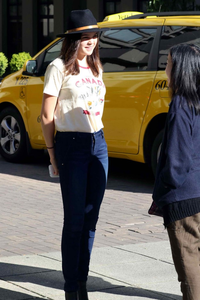 Bailee Madison was Spotted in Vancouver 04/01/2016-5