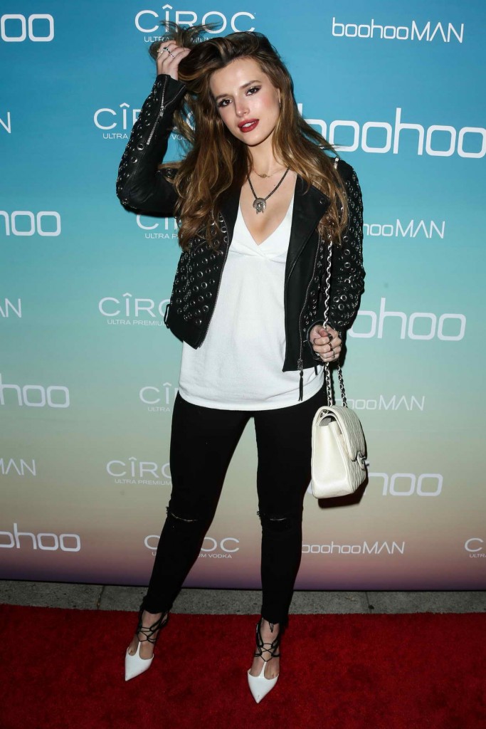 Bella Thorne at Boohoo.com Pop-Up Shop Launch in Los Angeles 04/01/2016-2