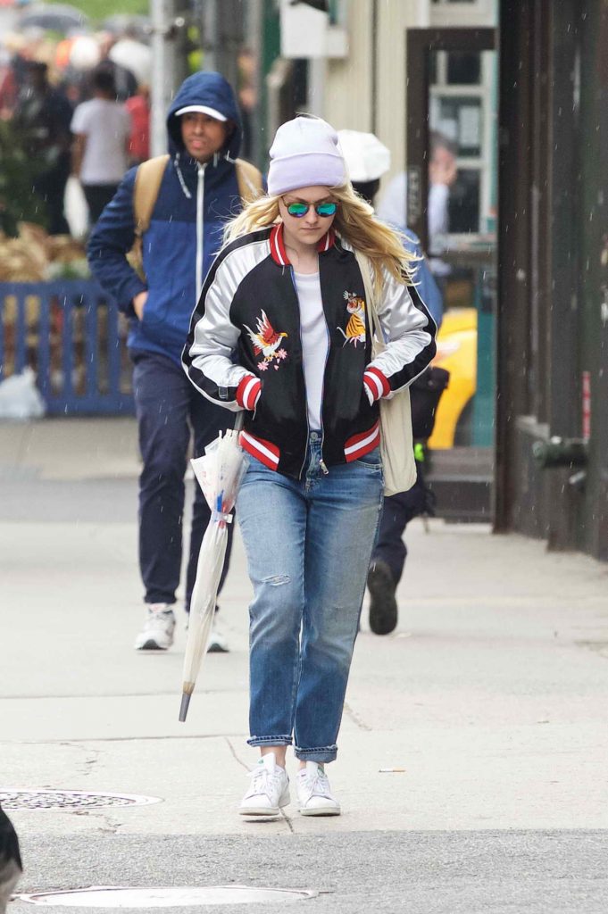 Dakota Fanning Out and About in New York City 04/26/2016-4