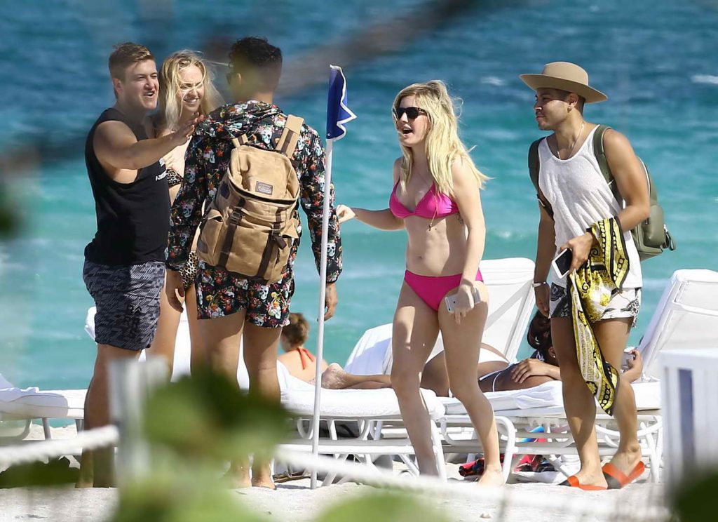Ellie Goulding in Bikini at the Beach in Miami 04/26/2016-6