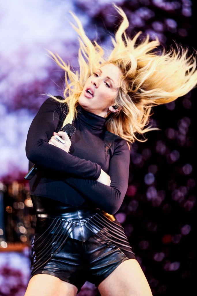 Ellie Goulding Performes at the Staples Center in Los Angeles 04/08/2016-2