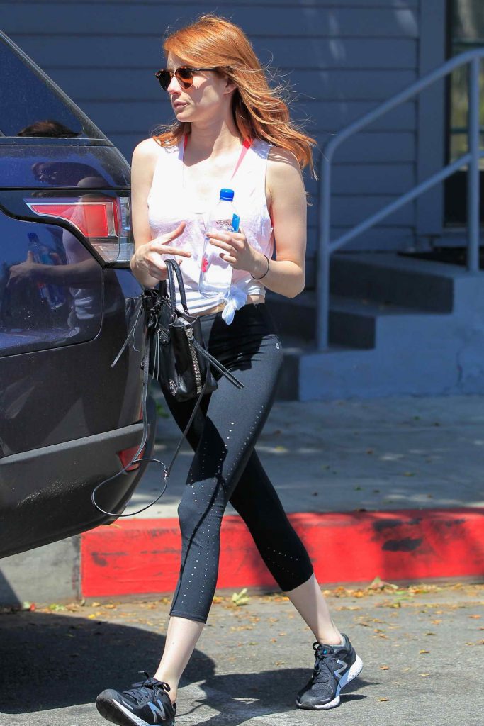 Emma Roberts Drinks Lemonade in West Hollywood 04/27/2016-4