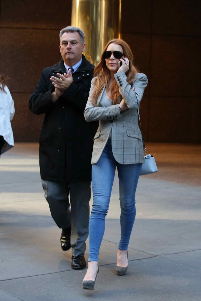 Lindsay Lohan Was Seen at the Upper East Side of New York 04/16/2016-4