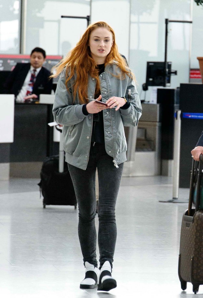 Sophie Turner Was Spotted at Heathrow Airport in London 04/08/2016-1