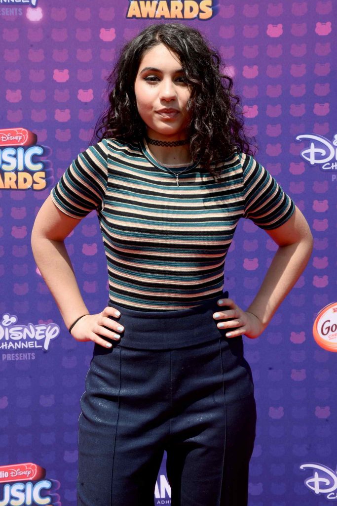 Alessia Cara at the 2016 Radio Disney Music Awards at the Microsoft Theater in Los Angeles 04/30/2016-1