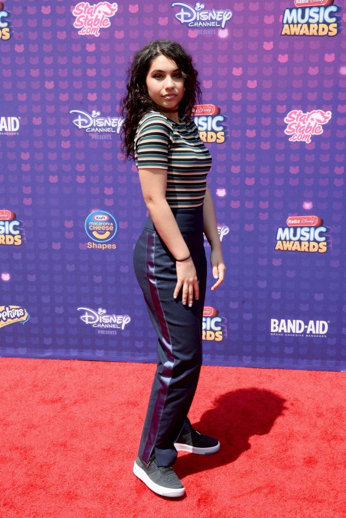 Alessia Cara at the 2016 Radio Disney Music Awards at the Microsoft Theater in Los Angeles 04/30/2016-4