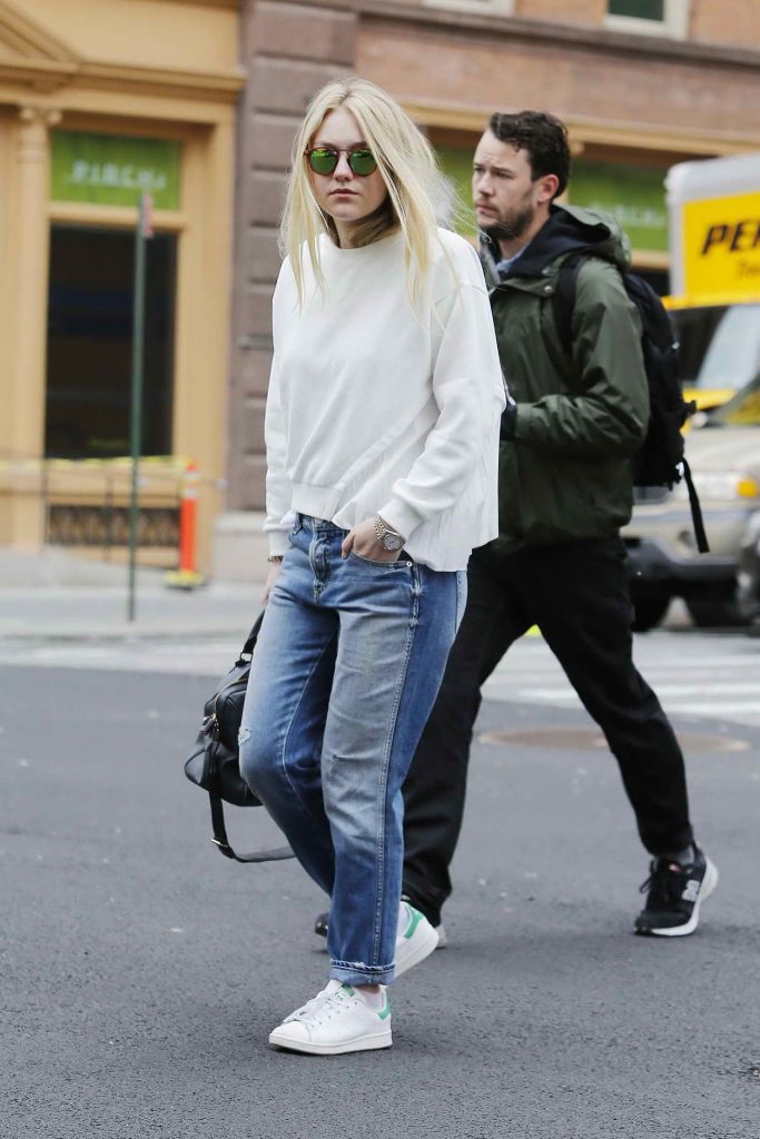Dakota Fanning Out and About in SoHo 05/05/2016-3
