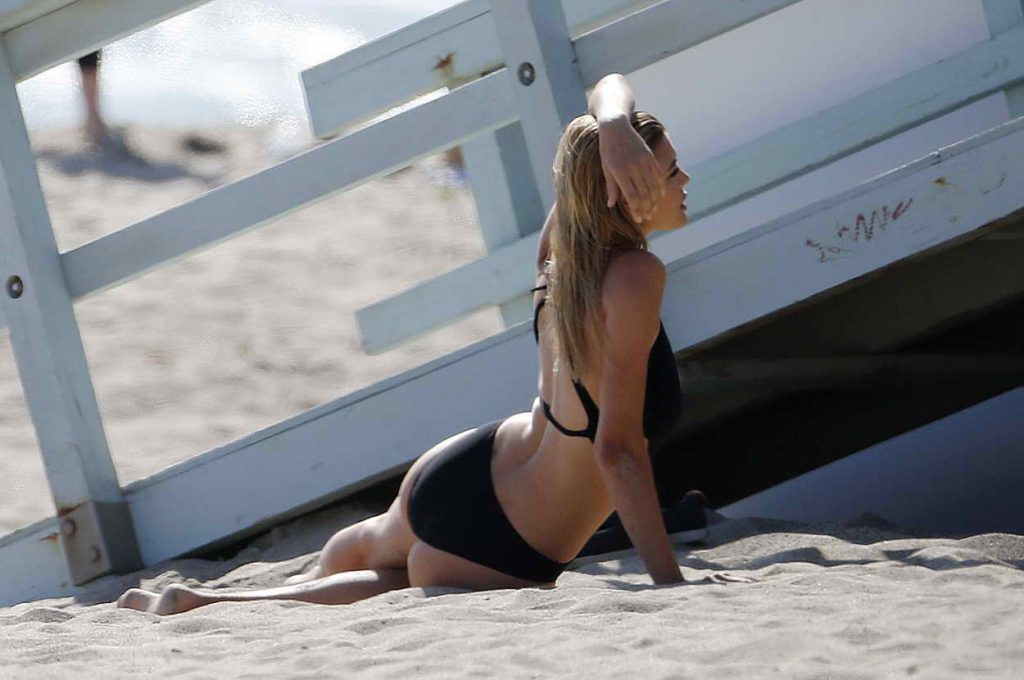 Kelly Rohrbach Does a Bikini Photo Shoot in Malibu 05/23/2016-3