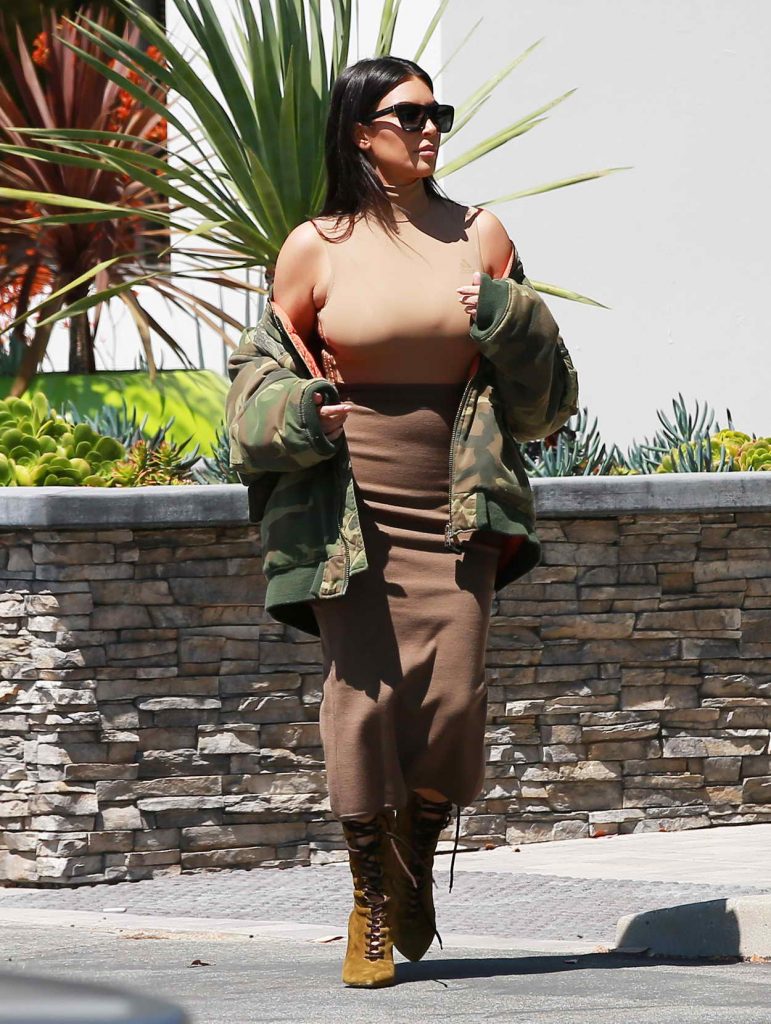 Kim Kardashian Was Spotted at Epione Skin Care in Beverly Hills 05/12/2016-2