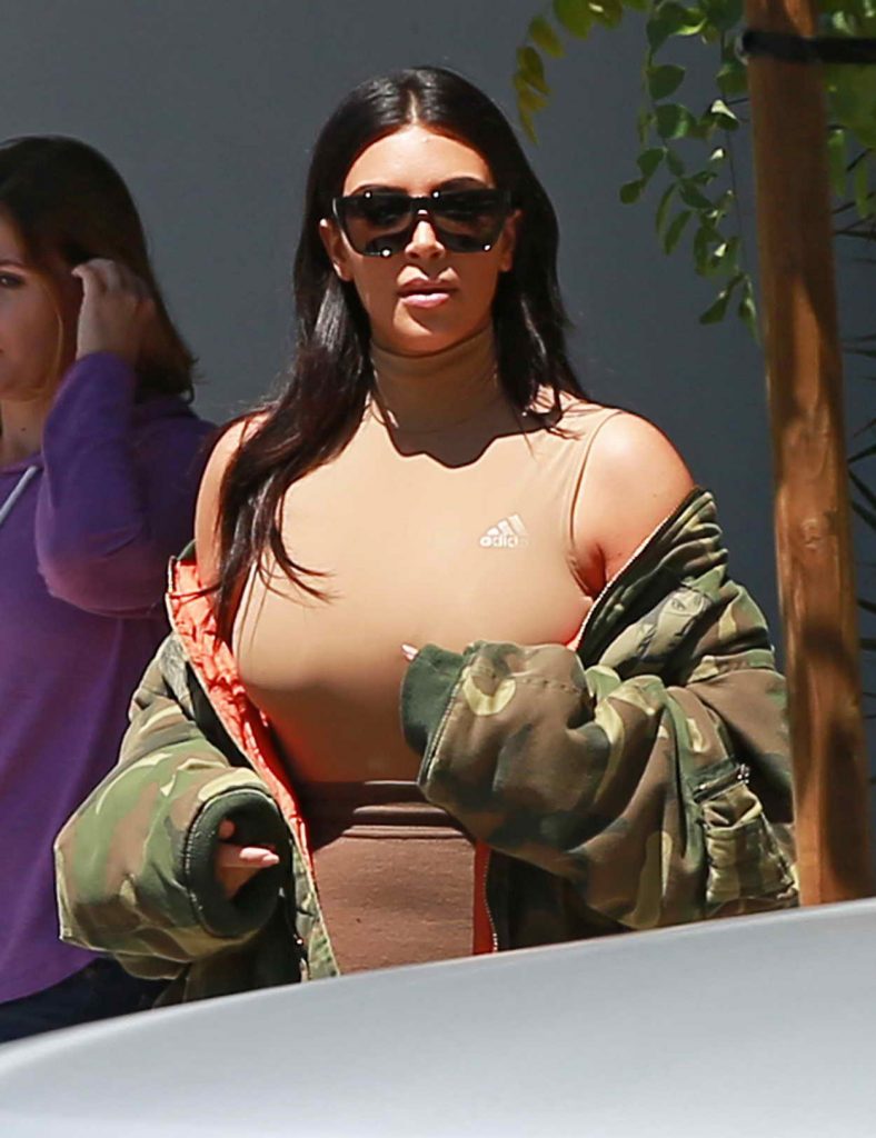 Kim Kardashian Was Spotted at Epione Skin Care in Beverly Hills 05/12/2016-3