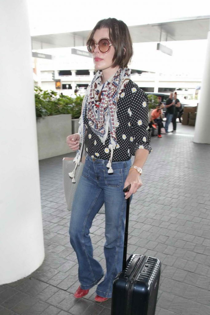 Milla Jovovich Was Seen at LAX Airport in LA 05/14/2016-3