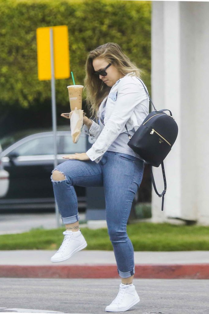 Ronda Rousey Leaves a Gym in Venice Beach 05/07/2016-2