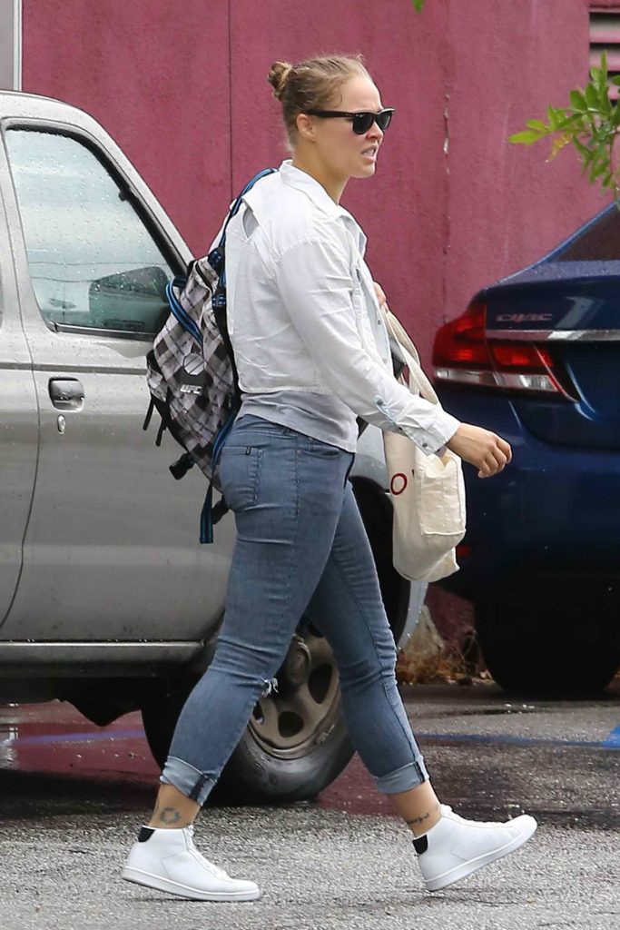 Ronda Rousey Leaves a Gym in Venice Beach 05/07/2016-3