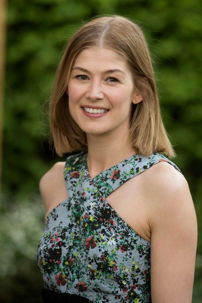 Rosamund Pike at the 2016 RHS Chelsea Flower Show at the Royal Chelsea Hospital in London 05/23/2016-4