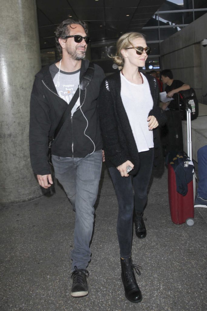 Amanda Seyfried at LAX Airport in Los Angeles 06/25/2016-3